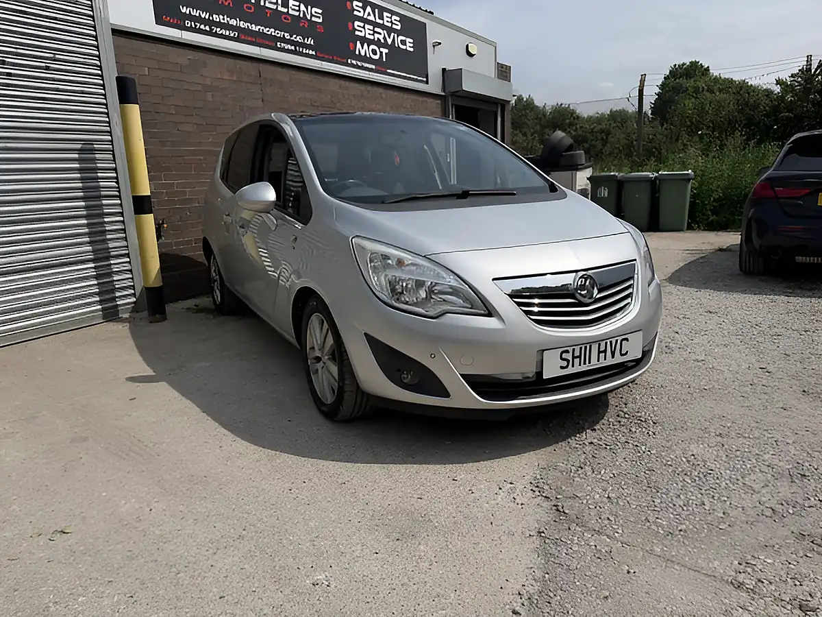 Used 2011 Vauxhall Meriva Se Silver - Interior and Exterior details 6