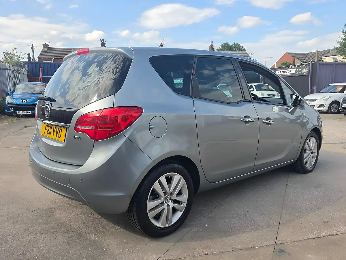 Used 2011 Vauxhall Meriva Se Silver - Interior and Exterior details 7
