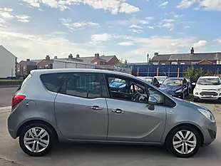 Used 2011 Vauxhall Meriva Se Silver - Interior and Exterior details 8