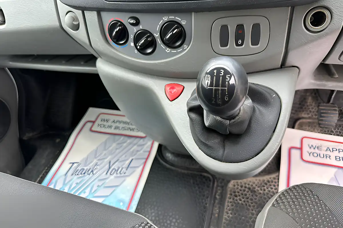 Used 2011 Vauxhall Vivaro L1 Silver - Interior and Exterior details 13