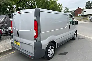 Used 2011 Vauxhall Vivaro L1 Silver - Interior and Exterior details 9