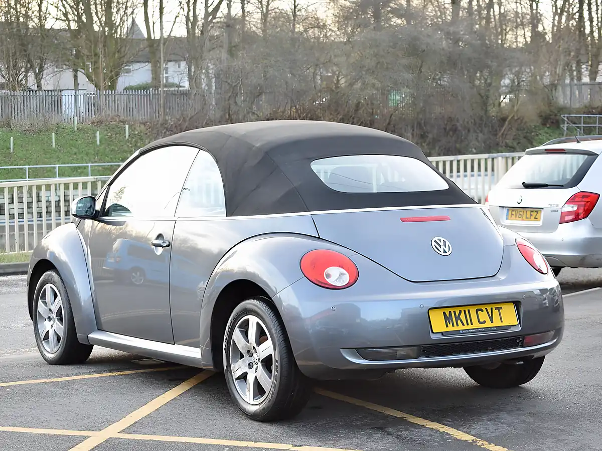 Used 2011 Volkswagen Beetle Sola Cabriolet Grey - Interior and Exterior details 10