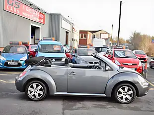 Used 2011 Volkswagen Beetle Sola Cabriolet Grey - Interior and Exterior details 16
