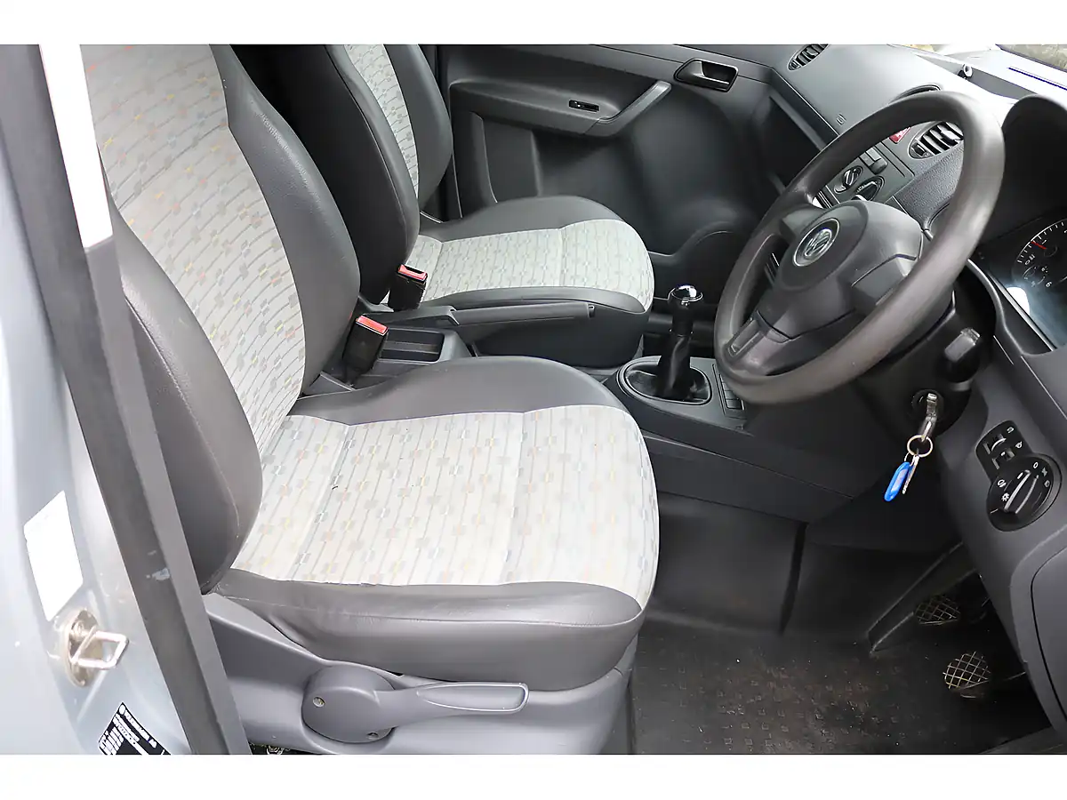 Used 2011 Volkswagen Caddy C20 Plus Silver - Interior and Exterior details 13