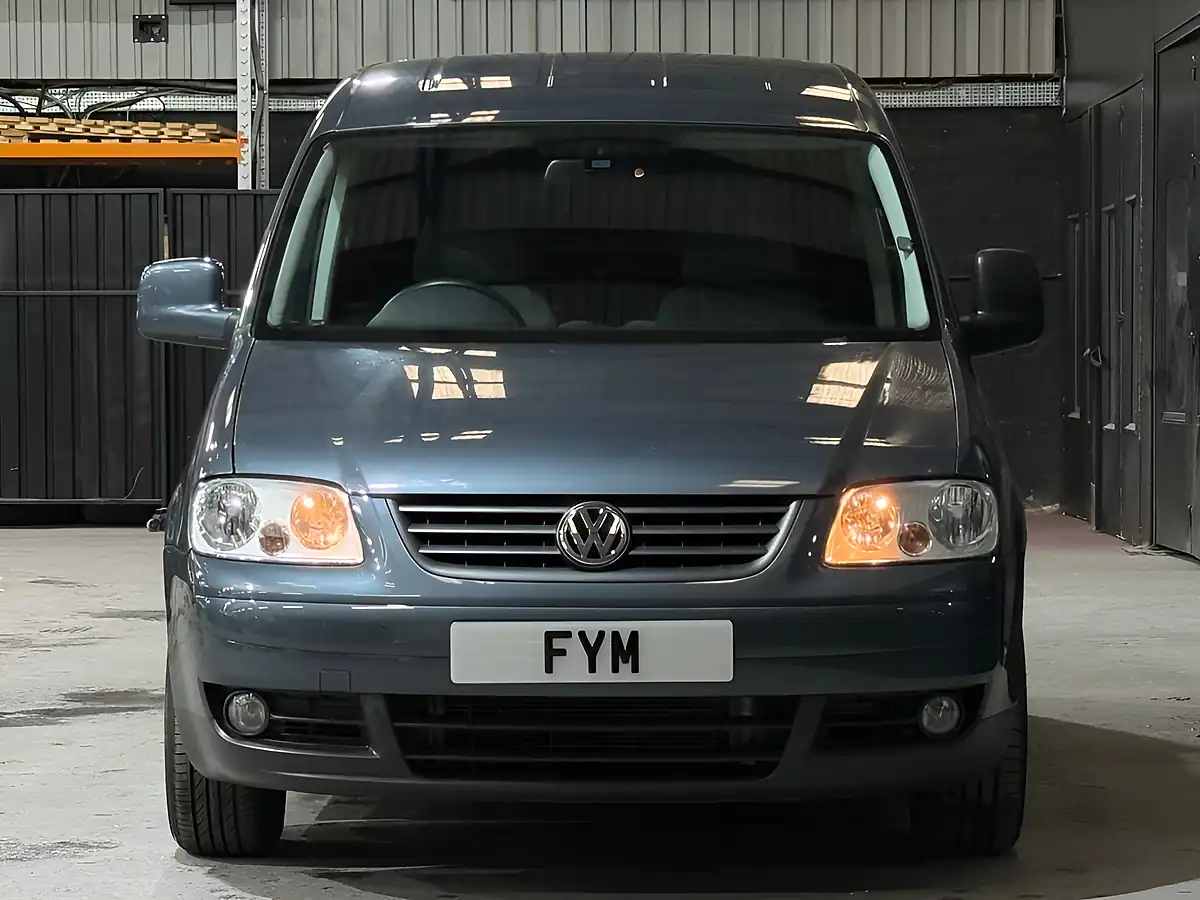 Used 2011 Volkswagen Caddy Maxi Life Grey - Interior and Exterior details 10