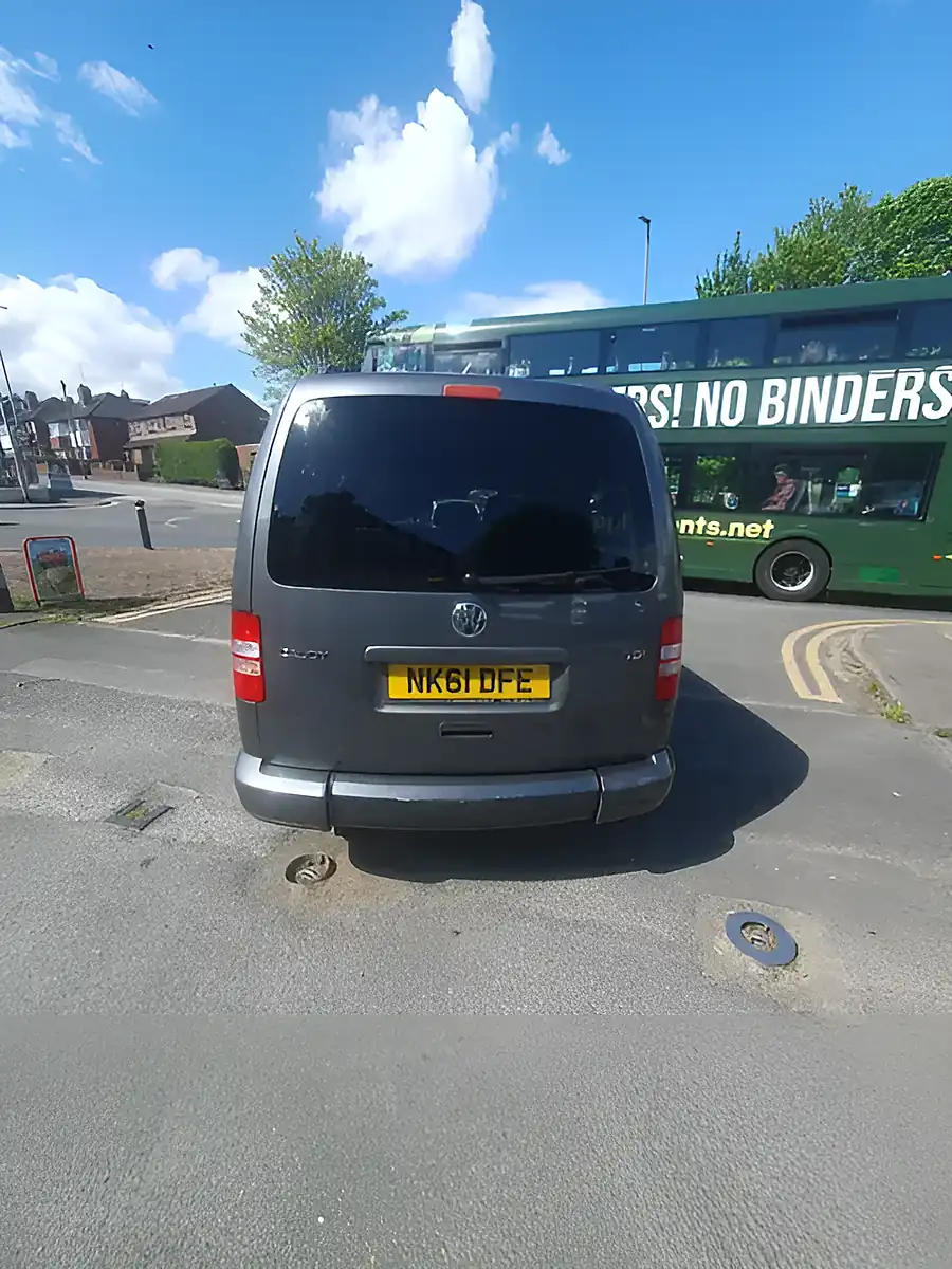 Used 2011 Volkswagen Caddy Maxi Wheelchair Van Grey Metallic - Interior and Exterior details 12
