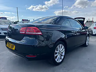 Used 2011 Volkswagen Eos Bluemotion Tech Sport Cabriolet Black - Interior and Exterior details 10