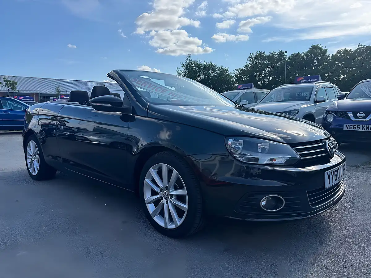 Used 2011 Volkswagen Eos Bluemotion Tech Sport Cabriolet Black - Interior and Exterior details 4
