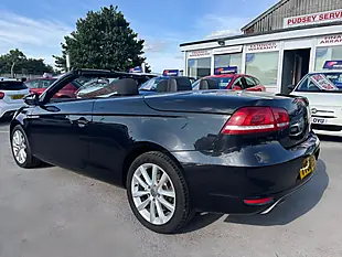 Used 2011 Volkswagen Eos Bluemotion Tech Sport Cabriolet Black - Interior and Exterior details 9