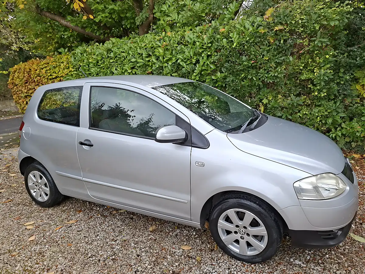 Used 2011 Volkswagen Fox Silver - Interior and Exterior details 2