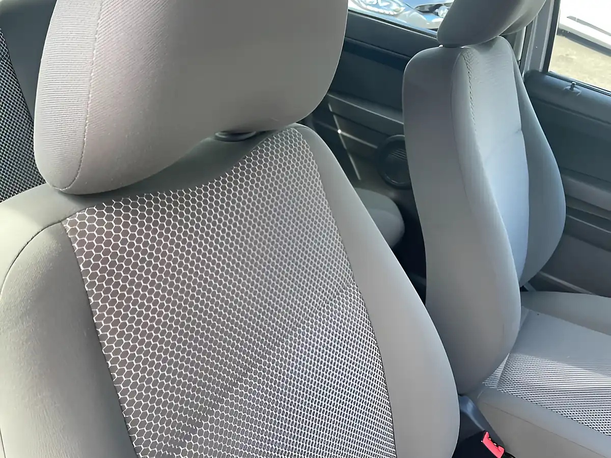 Used 2011 Volkswagen Fox Silver - Interior and Exterior details 14