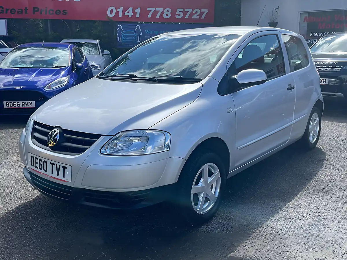 Used 2011 Volkswagen Fox Silver - Interior and Exterior details 4