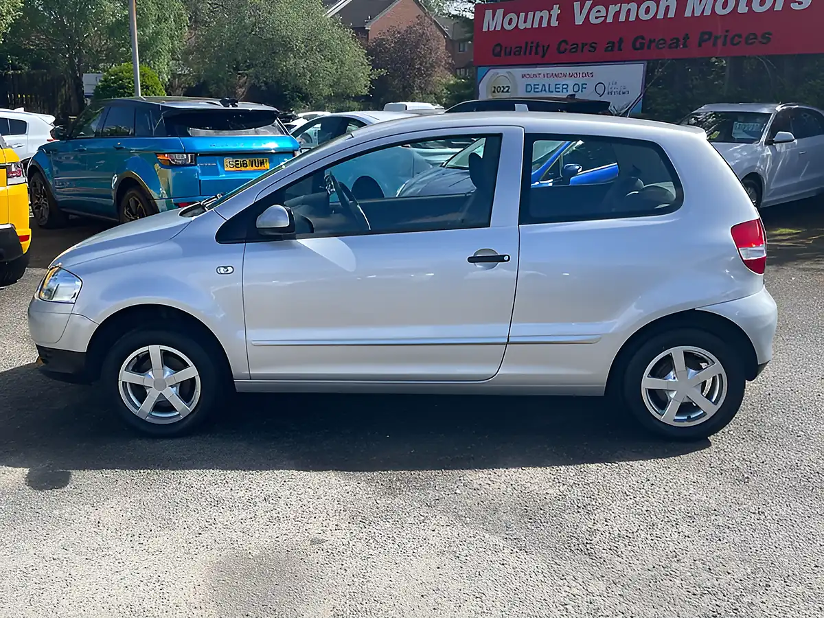 Used 2011 Volkswagen Fox Silver - Interior and Exterior details 5