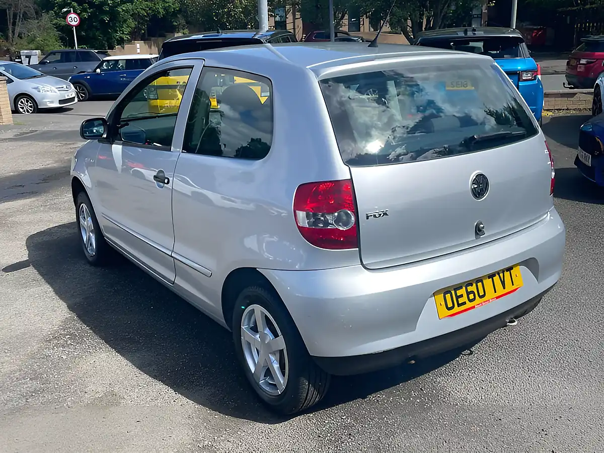 Used 2011 Volkswagen Fox Silver - Interior and Exterior details 6