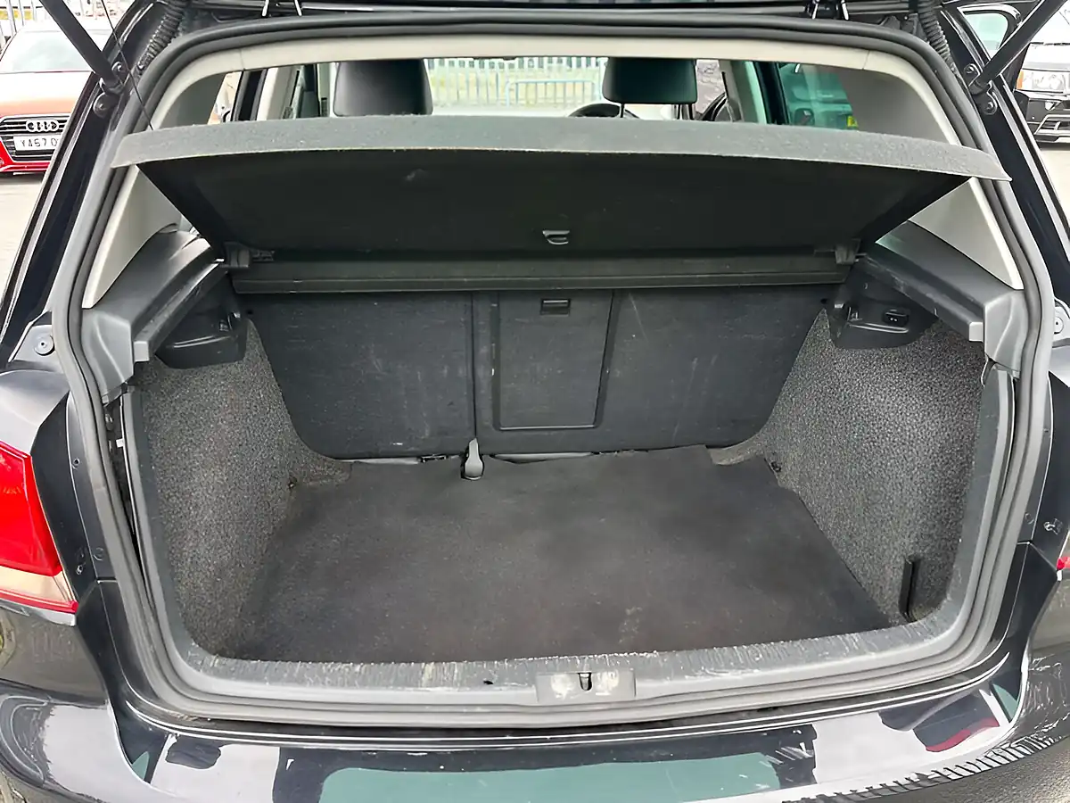 Used 2011 Volkswagen Golf GT Black - Interior and Exterior details 10