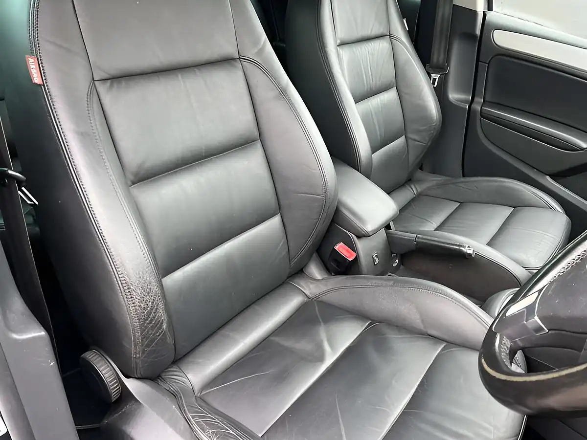 Used 2011 Volkswagen Golf GT Black - Interior and Exterior details 11