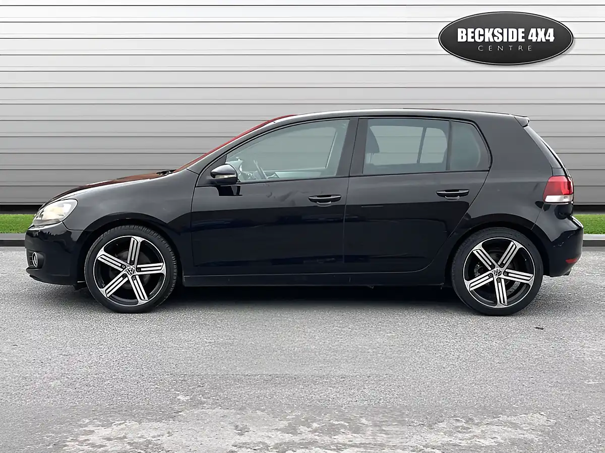 Used 2011 Volkswagen Golf GT Black - Interior and Exterior details 5