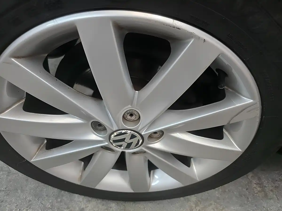 Used 2011 Volkswagen Golf GT (leather) Blue - Interior and Exterior details 11