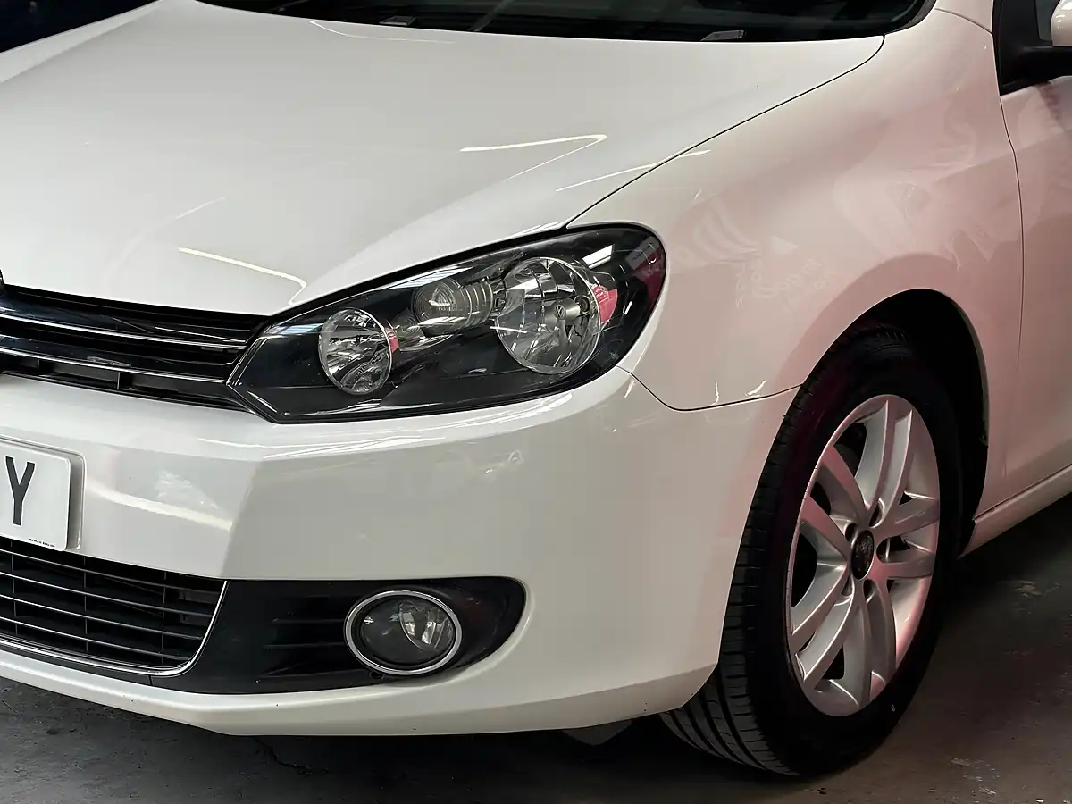 Used 2011 Volkswagen Golf GT (leather) White - Interior and Exterior details 18