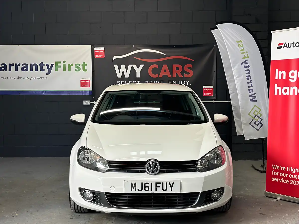 Used 2011 Volkswagen Golf GT (leather) White - Interior and Exterior details 2