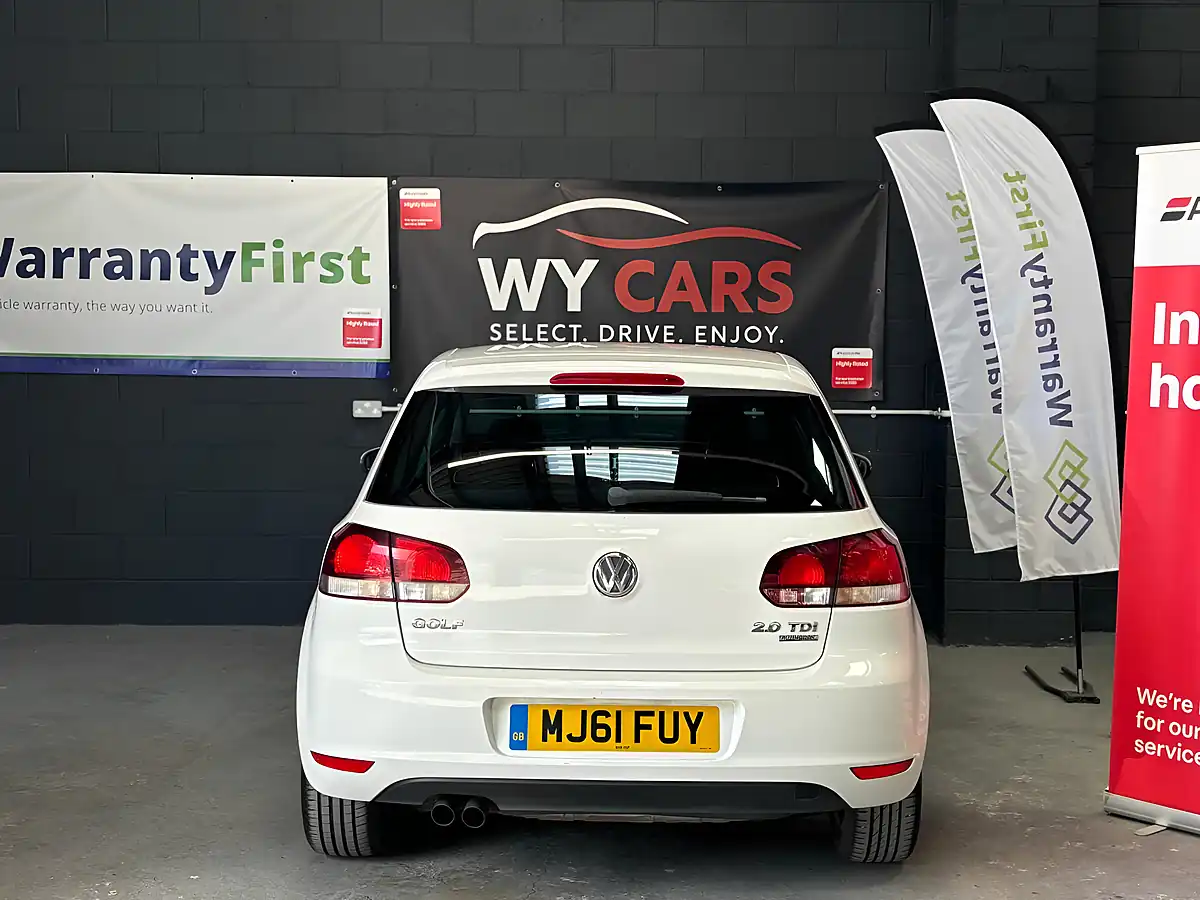 Used 2011 Volkswagen Golf GT (leather) White - Interior and Exterior details 8