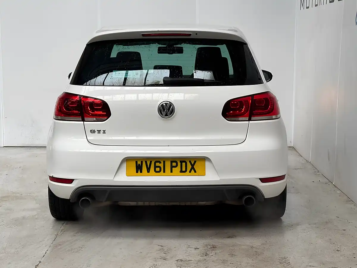 Used 2011 Volkswagen Golf GTI Candy White - Interior and Exterior details 5