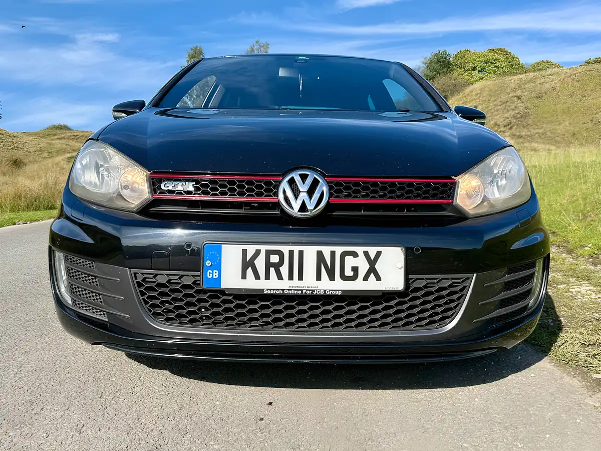 Used 2011 Volkswagen Golf GTI (leather) Black - Interior and Exterior details 12