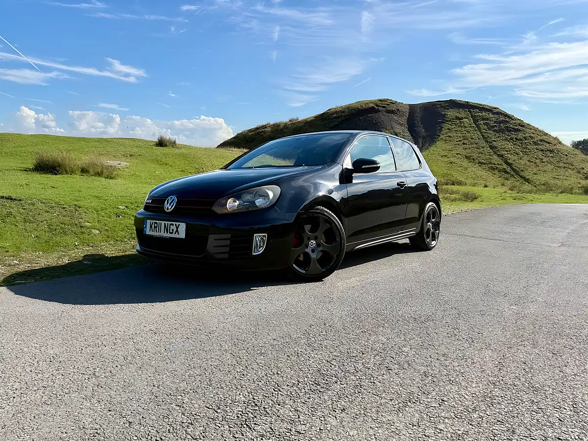 Used 2011 Volkswagen Golf GTI (leather) Black - Interior and Exterior details 20
