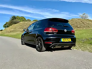 Used 2011 Volkswagen Golf GTI (leather) Black - Interior and Exterior details 5