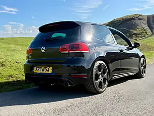 Used 2011 Volkswagen Golf GTI (leather) Black - Interior and Exterior details 7