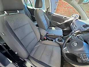 Used 2011 Volkswagen Golf Match Blue - Interior and Exterior details 10
