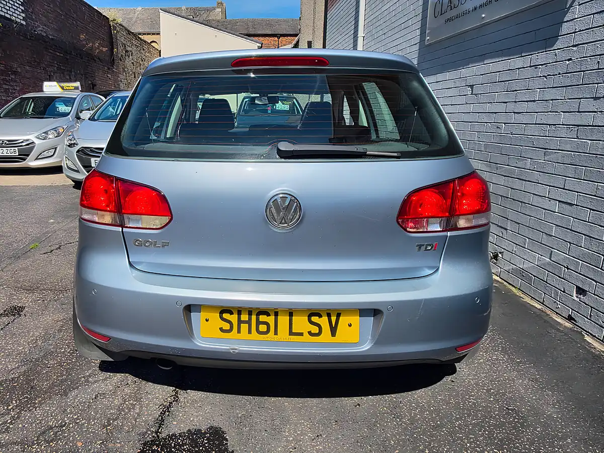 Used 2011 Volkswagen Golf Match Blue - Interior and Exterior details 15