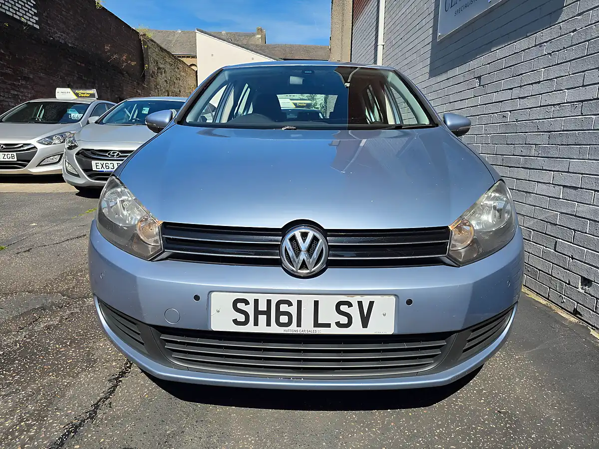 Used 2011 Volkswagen Golf Match Blue - Interior and Exterior details 2