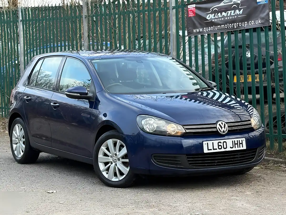 Used 2011 Volkswagen Golf Match Blue - Front View