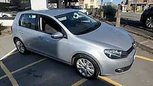 Used 2011 Volkswagen Golf Match Silver - Interior and Exterior details 10