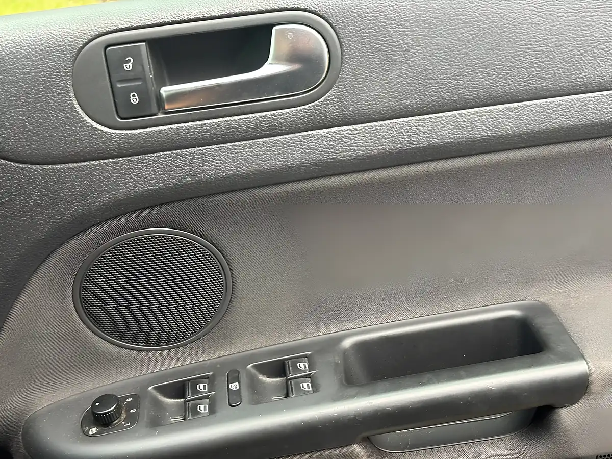 Used 2011 Volkswagen Golf Plus Se Grey - Interior and Exterior details 6