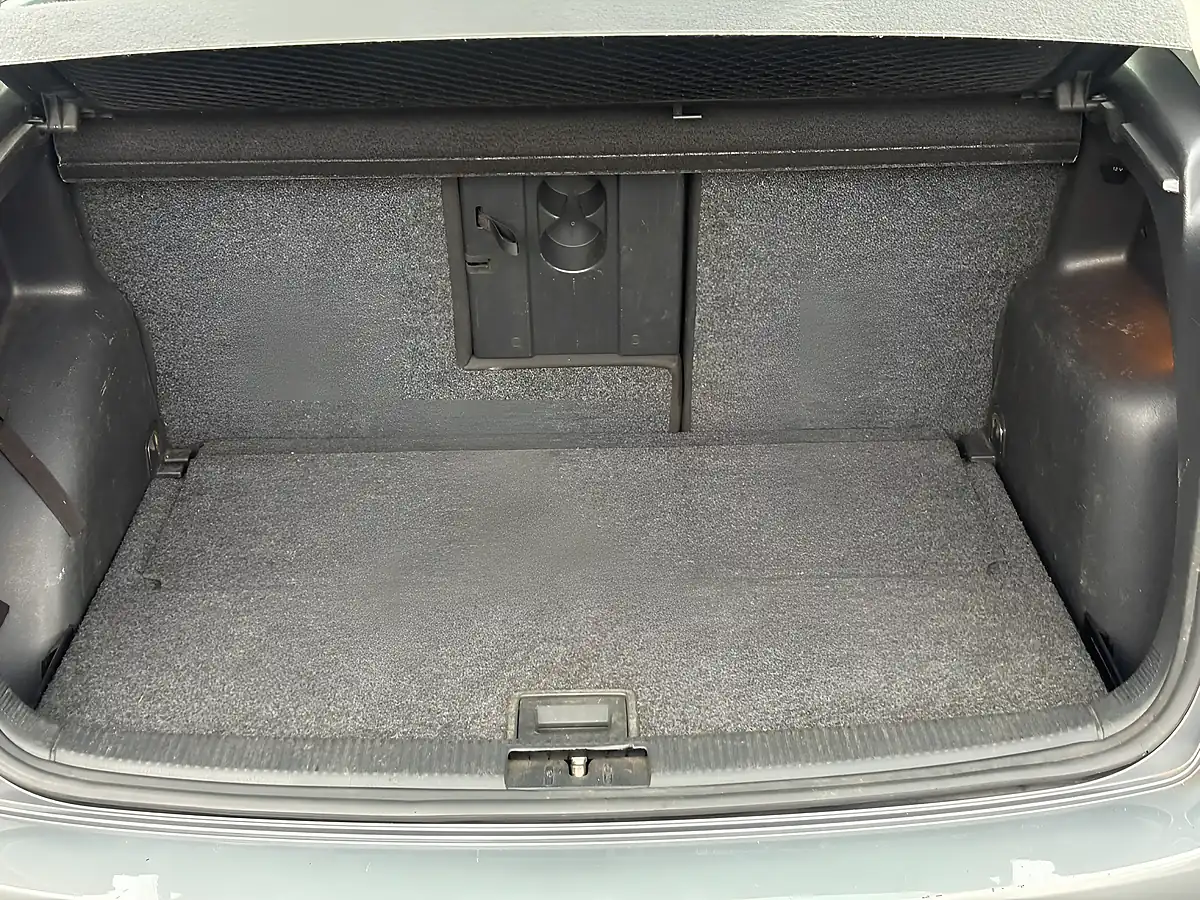 Used 2011 Volkswagen Golf Plus Se Grey - Interior and Exterior details 9