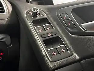 Used 2011 Volkswagen Golf R (leather) Blue - Interior and Exterior details 14