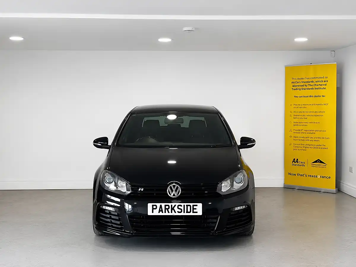 Used 2011 Volkswagen Golf R (leather) Deep Black - Interior and Exterior details 5