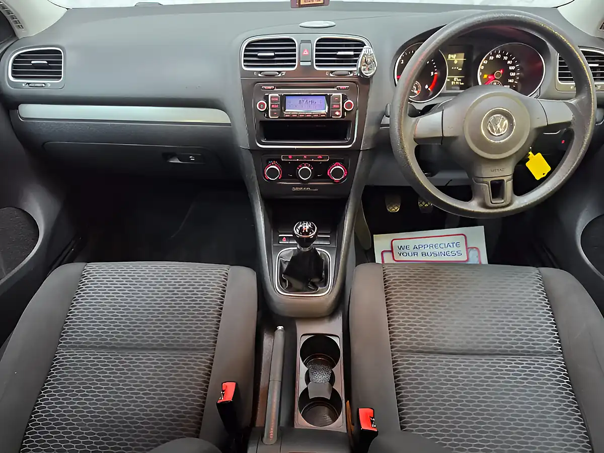 Used 2011 Volkswagen Golf S Blue - Interior and Exterior details 11