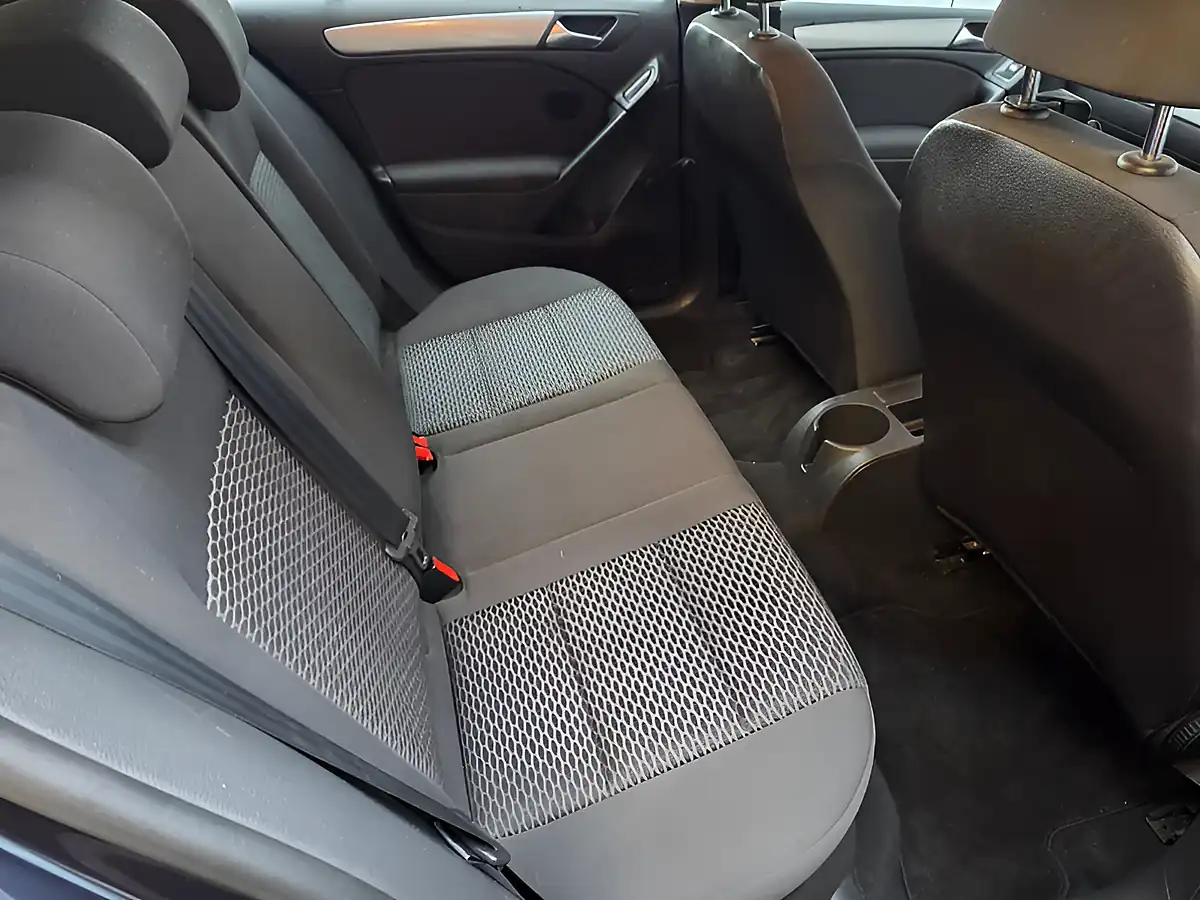 Used 2011 Volkswagen Golf S Blue - Interior and Exterior details 15