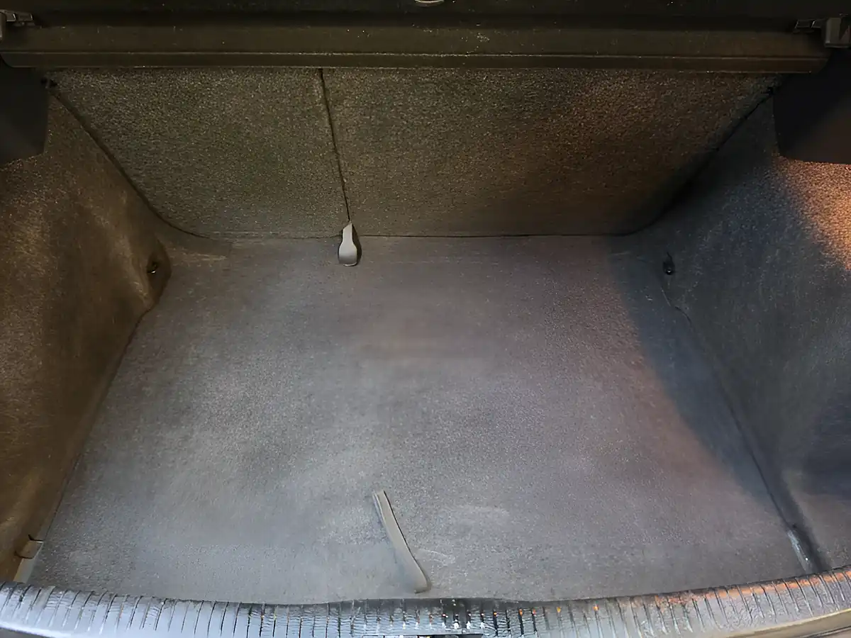 Used 2011 Volkswagen Golf S Blue - Interior and Exterior details 19