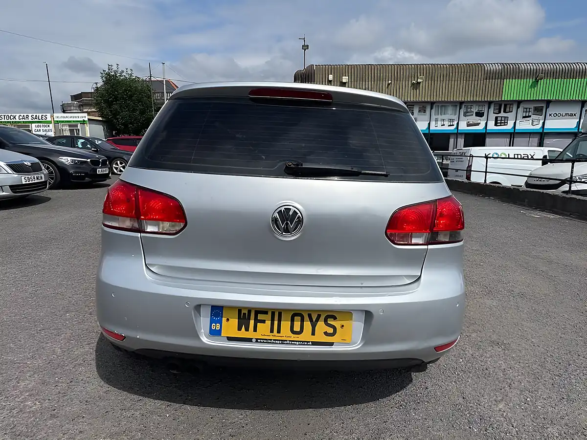 Used 2011 Volkswagen Golf S Silver - Interior and Exterior details 17