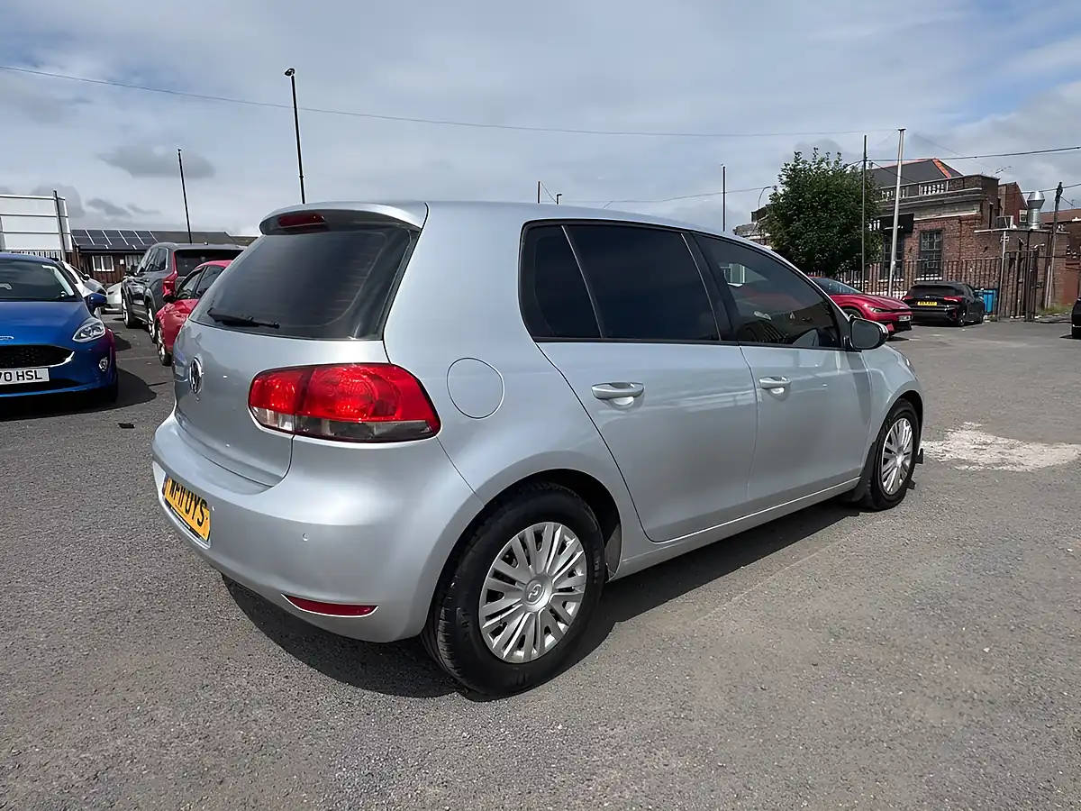 Used 2011 Volkswagen Golf S Silver - Interior and Exterior details 2