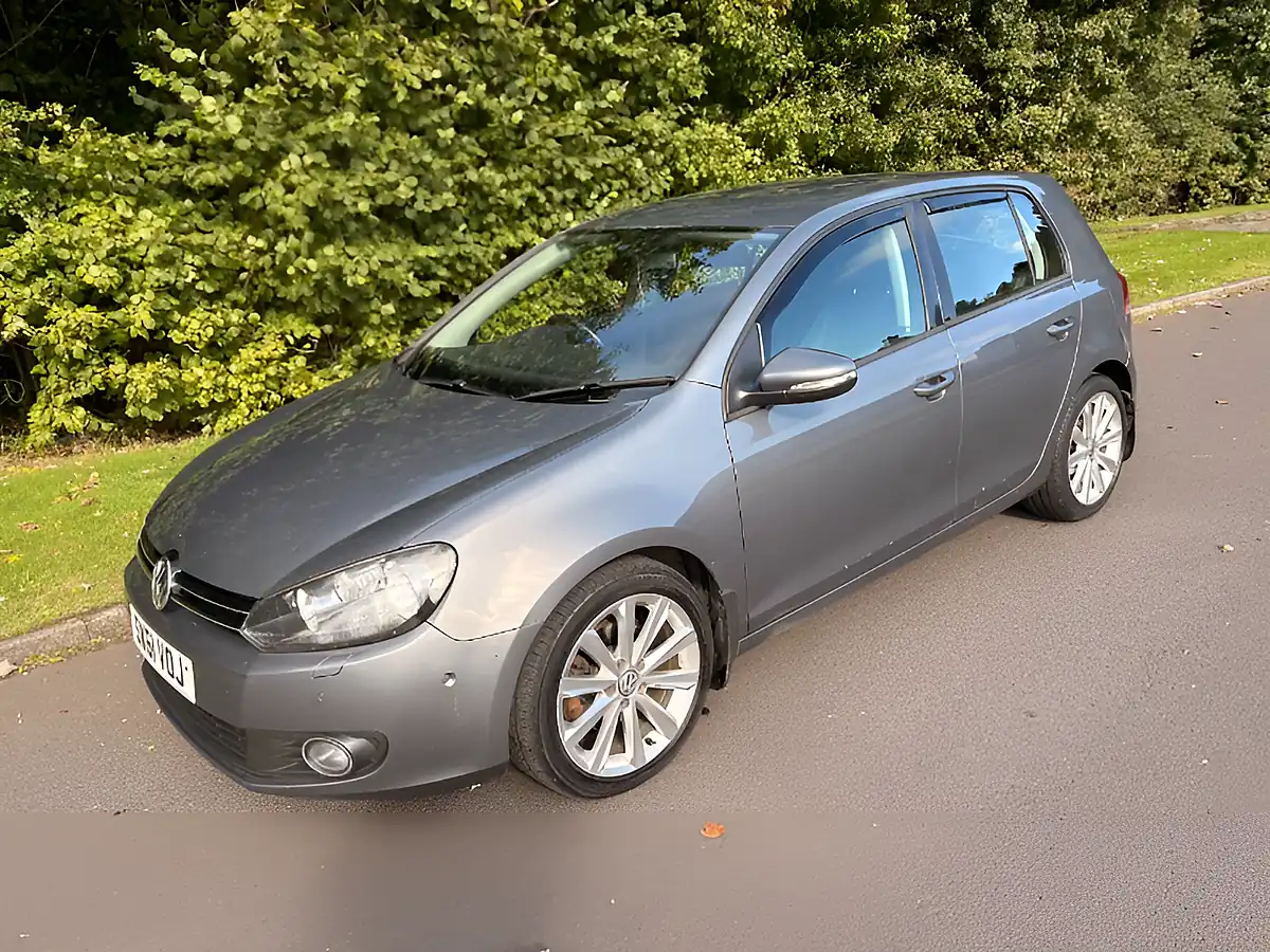 Used 2011 Volkswagen Golf Se Grey - Interior and Exterior details 7