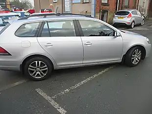 Used 2011 Volkswagen Golf Se Silver - Interior and Exterior details 5