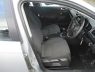 Used 2011 Volkswagen Golf Se Silver - Interior and Exterior details 8