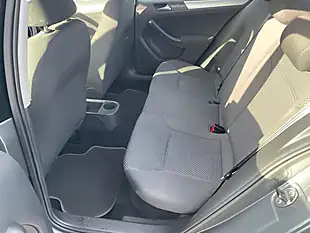 Used 2011 Volkswagen Jetta Bluemotion Tech S Grey - Interior and Exterior details 11