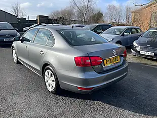 Used 2011 Volkswagen Jetta Bluemotion Tech S Grey - Interior and Exterior details 4