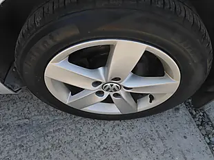 Used 2011 Volkswagen Jetta Se Reflex Silver - Interior and Exterior details 19
